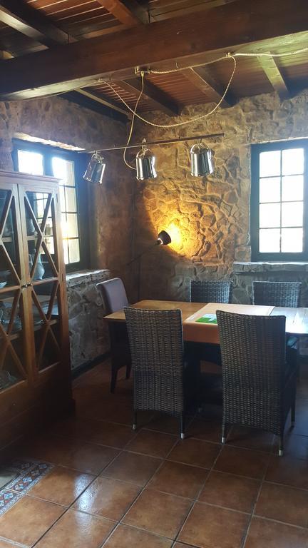 Mar Y Montana Guest House Ferrol Bagian luar foto