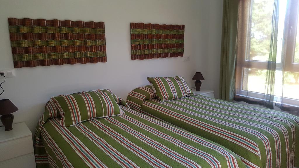 Mar Y Montana Guest House Ferrol Bagian luar foto